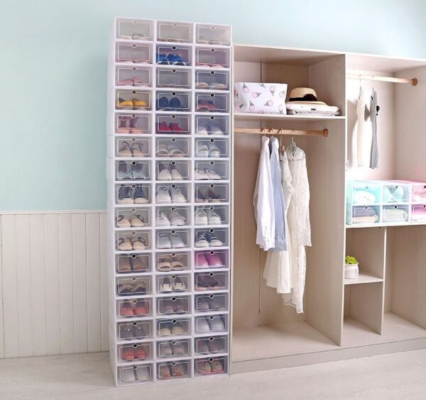 Transparent shoe box with tilting drawer