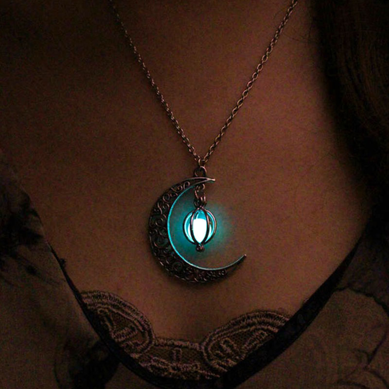 Collier lune pour Halloween